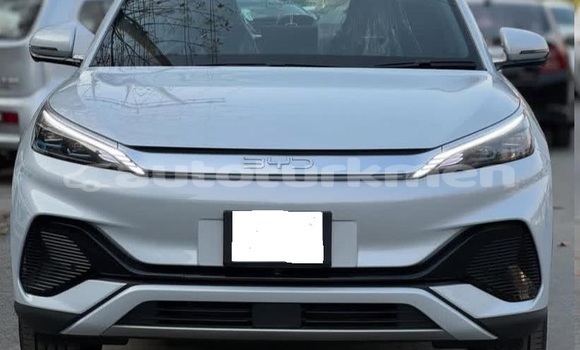 Buy Used BYD F3 White Car in Asgabat in Asgabat
