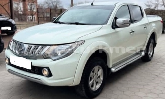 Buy Used Mitsubishi L200 White Car in Asgabat in Asgabat Buy Used Mitsubishi L200 White Car in Asgabat in Asgabat