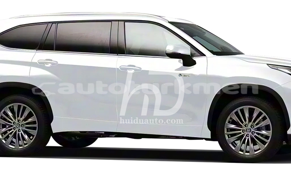 Buy New Toyota Highlander White Car in Turkmenbasi in Balkan Buy New Toyota Highlander White Car in Turkmenbasi in Balkan