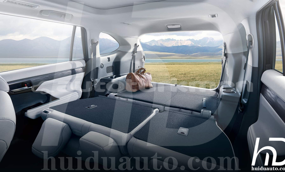 Buy New Toyota Highlander White Car in Turkmenbasi in Balkan Buy New Toyota Highlander White Car in Turkmenbasi in Balkan