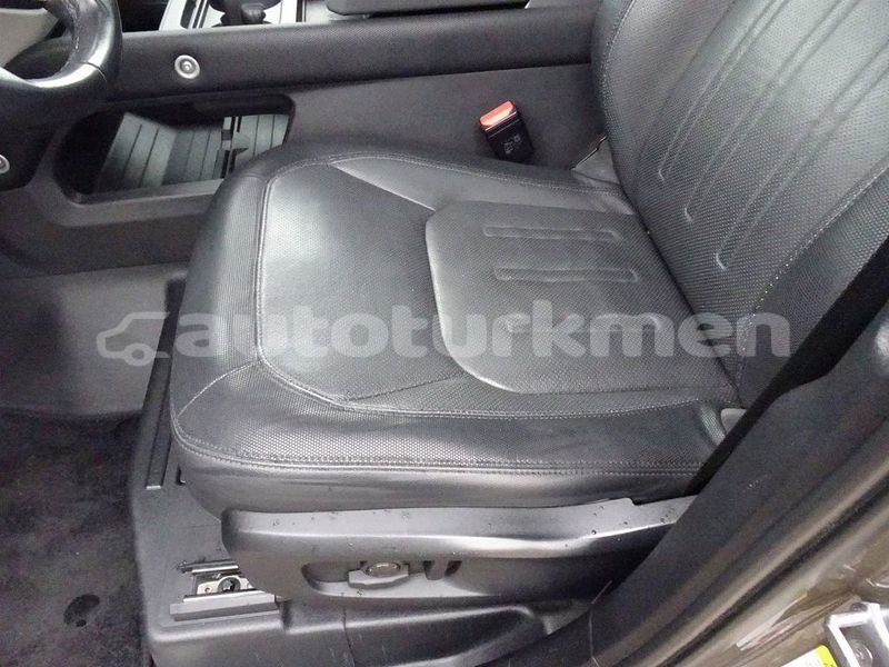 Big with watermark land rover defender mari turkmengala 4421