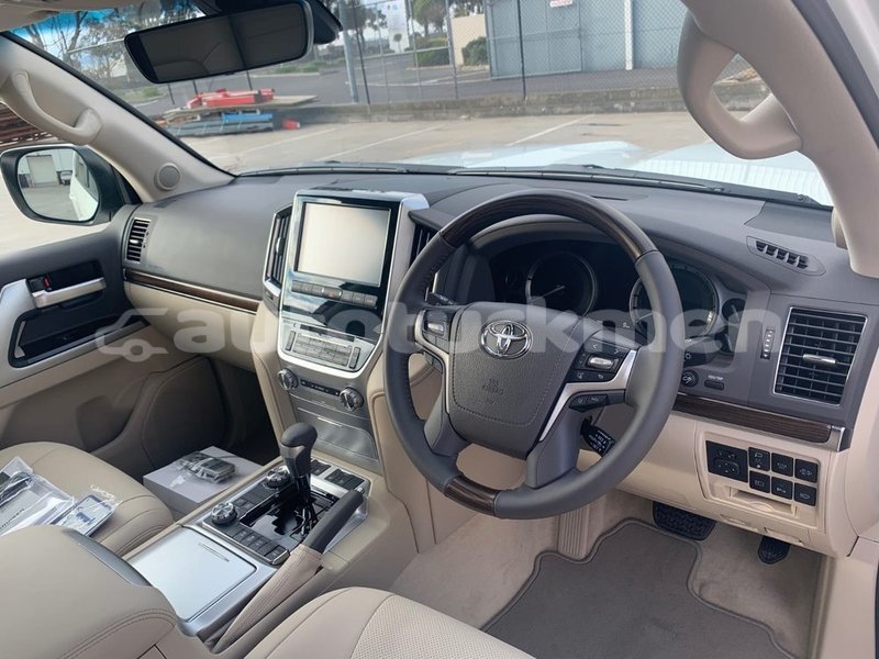 Big with watermark toyota land cruiser asgabat asgabat 4426