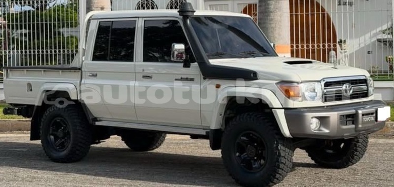 Big with watermark toyota land cruiser asgabat asgabat 4432