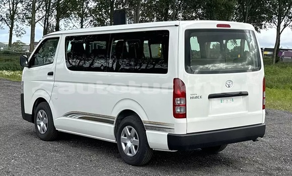 Buy Used Toyota Hiace White Car in Import - Dubai in Ahal Buy Used Toyota Hiace White Car in Import - Dubai in Ahal