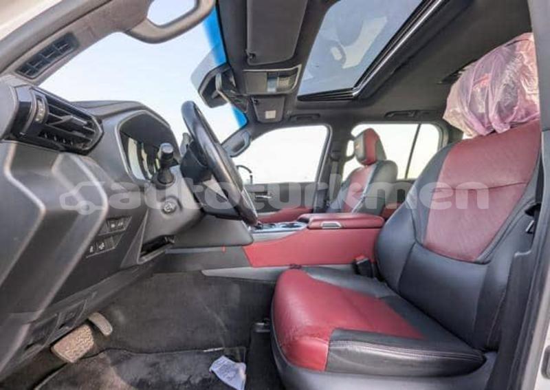 Big with watermark toyota land cruiser asgabat asgabat 4462