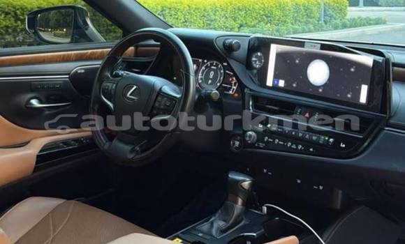Buy Used Lexus ES White Car in Asgabat in Asgabat Buy Used Lexus ES White Car in Asgabat in Asgabat