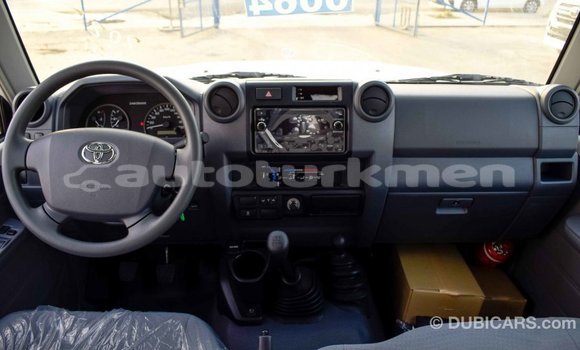 Buy Import Toyota Pickup White Car in Import - Dubai in Ahal Buy Import Toyota Pickup White Car in Import - Dubai in Ahal