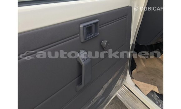 Buy Import Toyota Land Cruiser White Car in Import - Dubai in Ahal Buy Import Toyota Land Cruiser White Car in Import - Dubai in Ahal