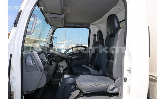 Buy Import Isuzu Rodeo White Car in Import - Dubai in Ahal