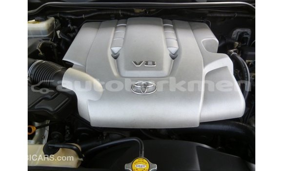 Buy Import Toyota Land Cruiser White Car in Import - Dubai in Ahal Buy Import Toyota Land Cruiser White Car in Import - Dubai in Ahal