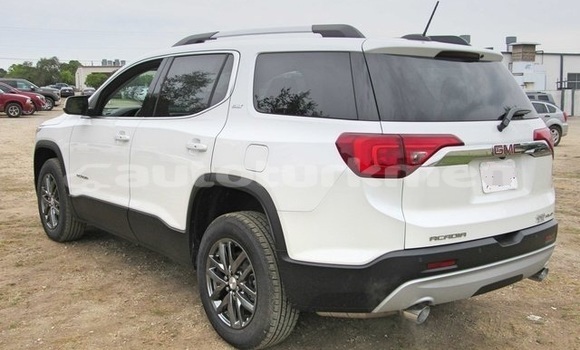 Buy Used GMC Acadia White Car in Adyndaky in Balkan Buy Used GMC Acadia White Car in Adyndaky in Balkan