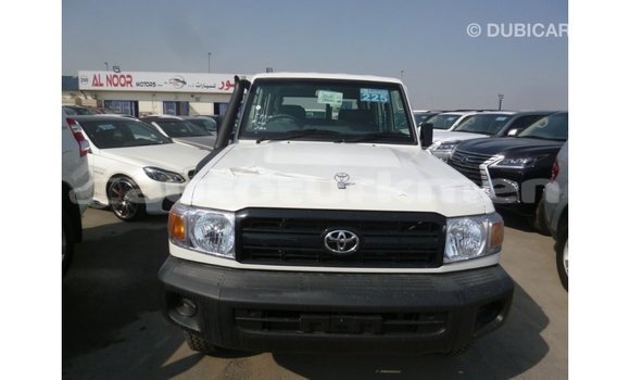 Buy Import Toyota Land Cruiser White Car in Import - Dubai in Ahal Buy Import Toyota Land Cruiser White Car in Import - Dubai in Ahal
