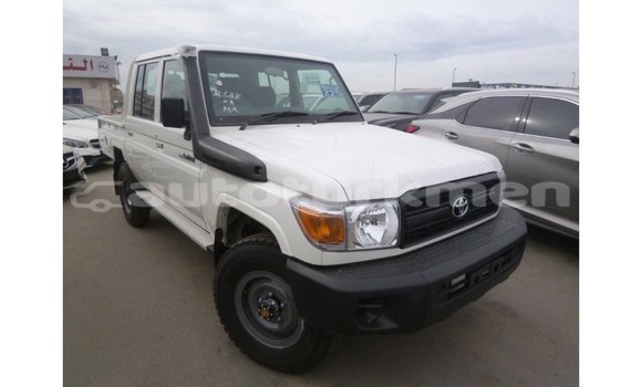 Buy Import Toyota Land Cruiser White Car in Import - Dubai in Ahal Buy Import Toyota Land Cruiser White Car in Import - Dubai in Ahal