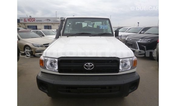 Buy Import Toyota Land Cruiser White Car in Import - Dubai in Ahal Buy Import Toyota Land Cruiser White Car in Import - Dubai in Ahal