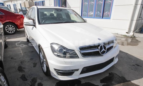 Buy Import Mercedes-Benz 200 White Car in Import - Dubai in Ahal Buy Import Mercedes-Benz 200 White Car in Import - Dubai in Ahal