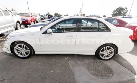 Buy Import Mercedes-Benz 200 White Car in Import - Dubai in Ahal Buy Import Mercedes-Benz 200 White Car in Import - Dubai in Ahal