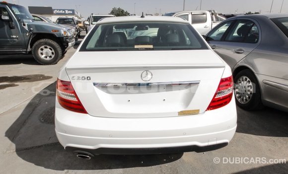 Buy Import Mercedes-Benz 200 White Car in Import - Dubai in Ahal Buy Import Mercedes-Benz 200 White Car in Import - Dubai in Ahal