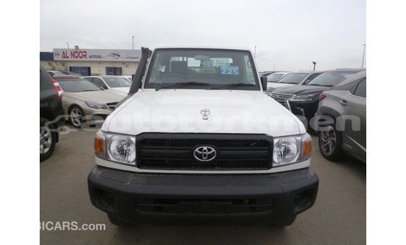 Buy Import Toyota Land Cruiser White Car in Import - Dubai in Ahal Buy Import Toyota Land Cruiser White Car in Import - Dubai in Ahal