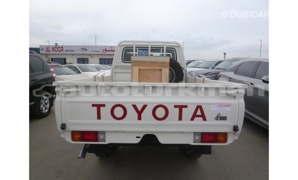 Buy Import Toyota Land Cruiser White Car in Import - Dubai in Ahal Buy Import Toyota Land Cruiser White Car in Import - Dubai in Ahal