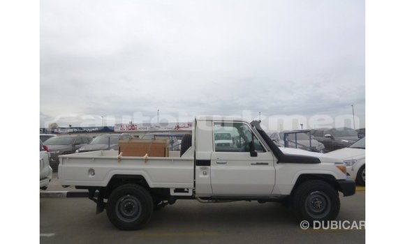 Buy Import Toyota Land Cruiser White Car in Import - Dubai in Ahal Buy Import Toyota Land Cruiser White Car in Import - Dubai in Ahal