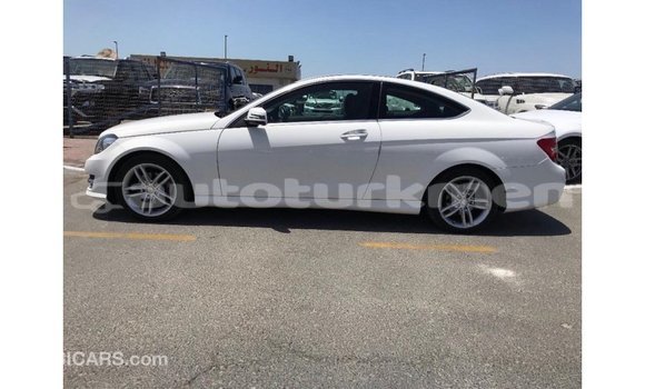 Buy Import Mercedes-Benz 190 White Car in Import - Dubai in Ahal Buy Import Mercedes-Benz 190 White Car in Import - Dubai in Ahal