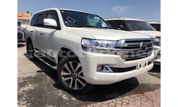 Buy Import Toyota Land Cruiser White Car in Import - Dubai in Ahal Buy Import Toyota Land Cruiser White Car in Import - Dubai in Ahal
