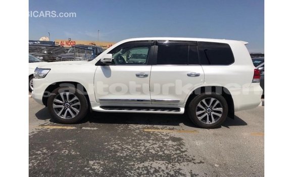 Buy Import Toyota Land Cruiser White Car in Import - Dubai in Ahal Buy Import Toyota Land Cruiser White Car in Import - Dubai in Ahal