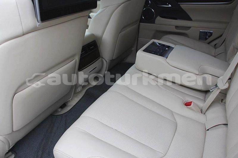 Big with watermark lx 5