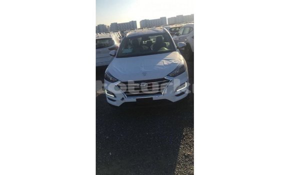 Buy Import Hyundai Tucson White Car in Import - Dubai in Ahal Buy Import Hyundai Tucson White Car in Import - Dubai in Ahal