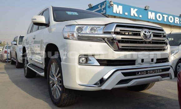 Buy Import Toyota Land Cruiser White Car in Import - Dubai in Ahal Buy Import Toyota Land Cruiser White Car in Import - Dubai in Ahal