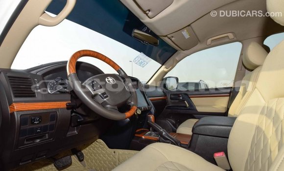 Buy Import Toyota Land Cruiser White Car in Import - Dubai in Ahal Buy Import Toyota Land Cruiser White Car in Import - Dubai in Ahal