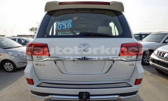 Buy Import Toyota Land Cruiser White Car in Import - Dubai in Ahal Buy Import Toyota Land Cruiser White Car in Import - Dubai in Ahal