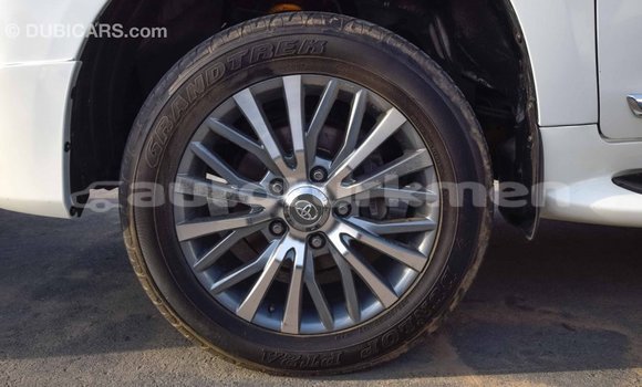 Buy Import Toyota Land Cruiser White Car in Import - Dubai in Ahal Buy Import Toyota Land Cruiser White Car in Import - Dubai in Ahal