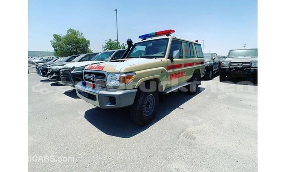 Buy Import Toyota Land Cruiser White Car in Import - Dubai in Ahal Buy Import Toyota Land Cruiser White Car in Import - Dubai in Ahal