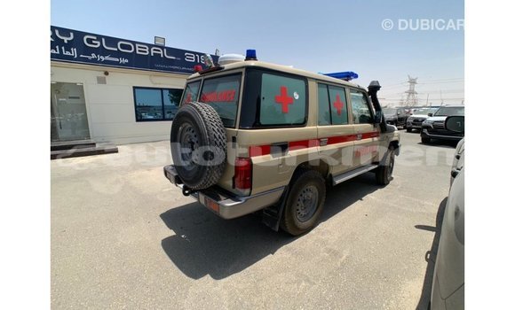 Buy Import Toyota Land Cruiser White Car in Import - Dubai in Ahal Buy Import Toyota Land Cruiser White Car in Import - Dubai in Ahal