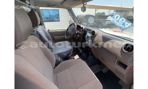 Buy Import Toyota Land Cruiser White Car in Import - Dubai in Ahal Buy Import Toyota Land Cruiser White Car in Import - Dubai in Ahal