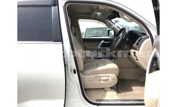 Buy Import Toyota Land Cruiser White Car in Import - Dubai in Ahal Buy Import Toyota Land Cruiser White Car in Import - Dubai in Ahal