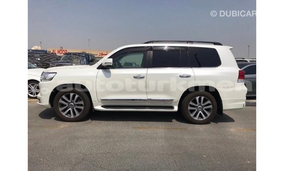 Buy Import Toyota Land Cruiser White Car in Import - Dubai in Ahal Buy Import Toyota Land Cruiser White Car in Import - Dubai in Ahal