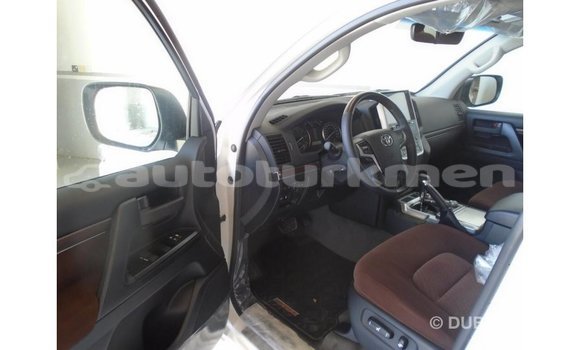 Buy Import Toyota Land Cruiser White Car in Import - Dubai in Ahal Buy Import Toyota Land Cruiser White Car in Import - Dubai in Ahal