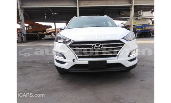 Buy Import Hyundai Tucson White Car in Import - Dubai in Ahal Buy Import Hyundai Tucson White Car in Import - Dubai in Ahal