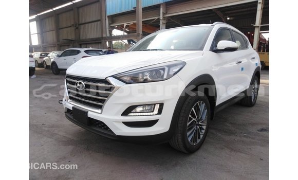 Buy Import Hyundai Tucson White Car in Import - Dubai in Ahal Buy Import Hyundai Tucson White Car in Import - Dubai in Ahal