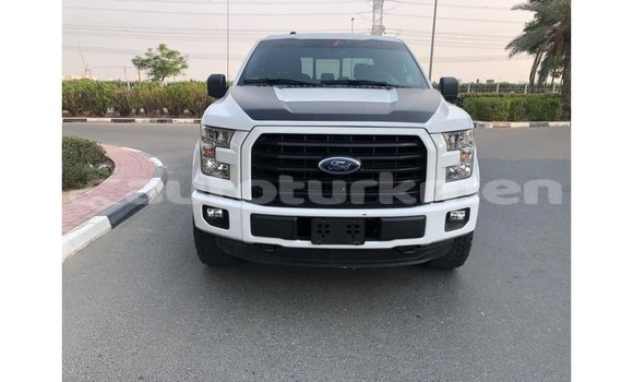 Buy Import Ford Club Wagon White Car in Import - Dubai in Ahal