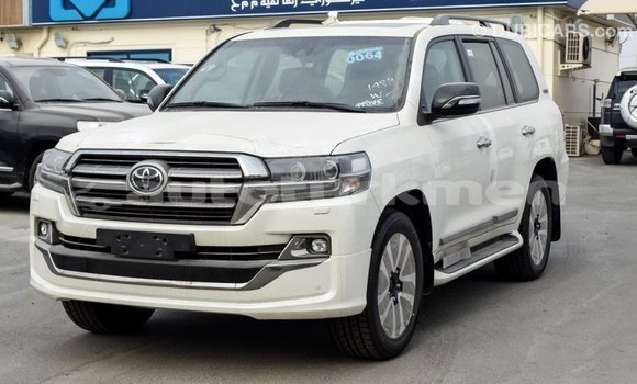 Buy Import Toyota Land Cruiser White Car in Import - Dubai in Ahal Buy Import Toyota Land Cruiser White Car in Import - Dubai in Ahal