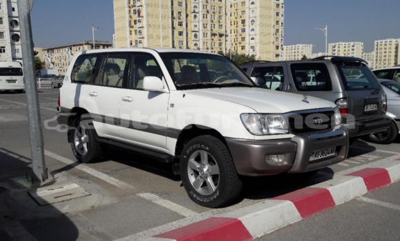 Buy Used Toyota Land Cruiser Prado White Car in Asgabat in Asgabat